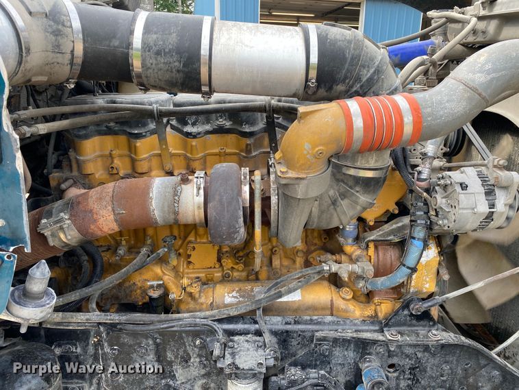 image for item DK6442 2001 Kenworth W900  semi truck