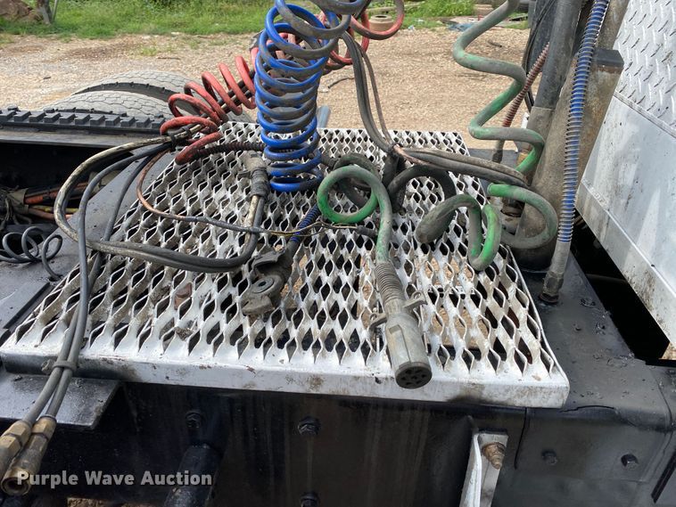 image for item DK6442 2001 Kenworth W900  semi truck