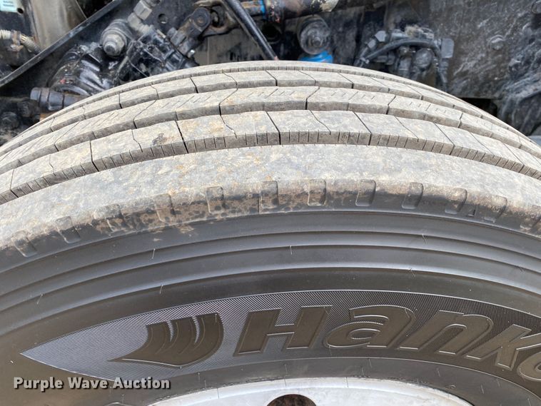 image for item DK6442 2001 Kenworth W900  semi truck