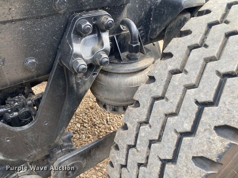 image for item DK6442 2001 Kenworth W900  semi truck