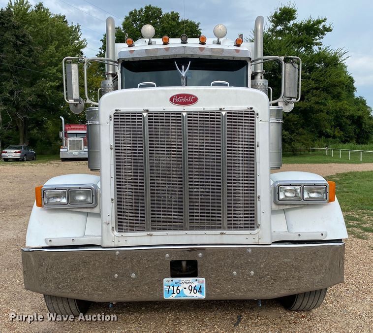 image for item DK6445 2006 Peterbilt 379  semi truck