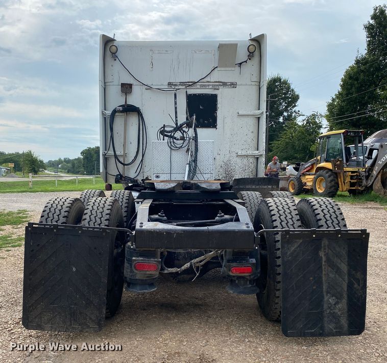 image for item DK6445 2006 Peterbilt 379  semi truck