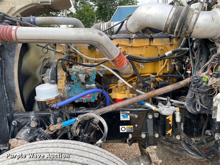 image for item DK6445 2006 Peterbilt 379  semi truck