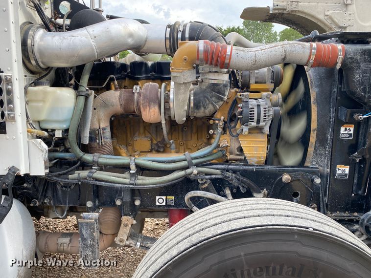 image for item DK6445 2006 Peterbilt 379  semi truck