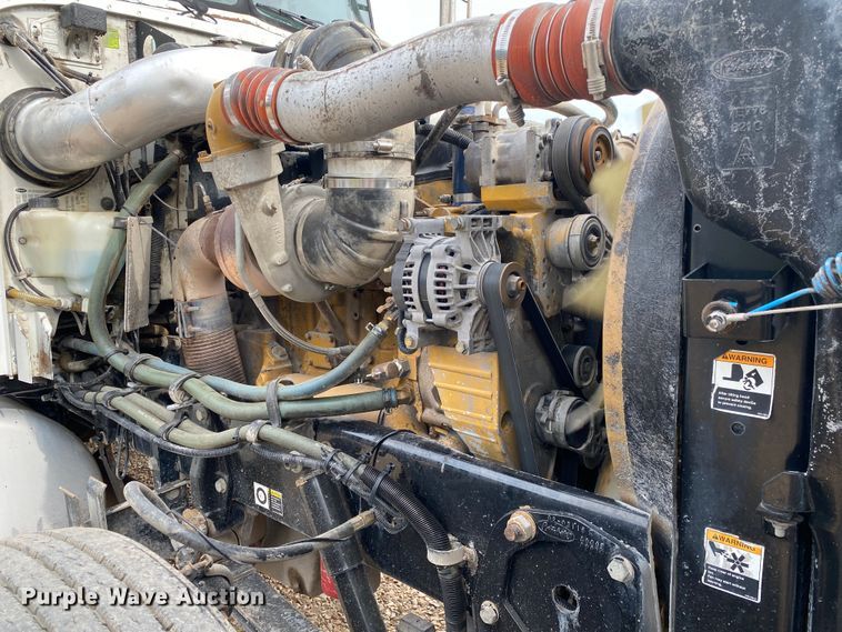 image for item DK6445 2006 Peterbilt 379  semi truck