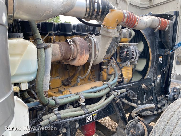 image for item DK6445 2006 Peterbilt 379  semi truck