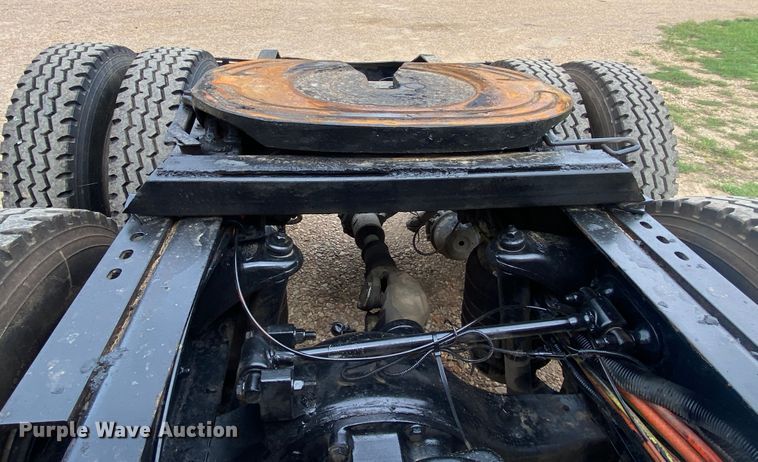 image for item DK6445 2006 Peterbilt 379  semi truck