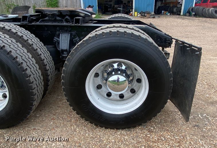 image for item DK6445 2006 Peterbilt 379  semi truck