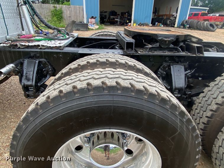 image for item DK6445 2006 Peterbilt 379  semi truck