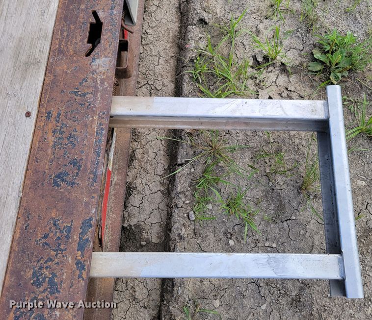 image for item DM7982 2008 Landoll Hauloll 825B  lowboy equipment trailer