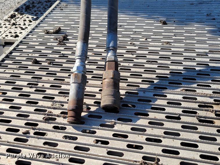 image for item DM7983 1997 Freightliner FLC120  semi truck