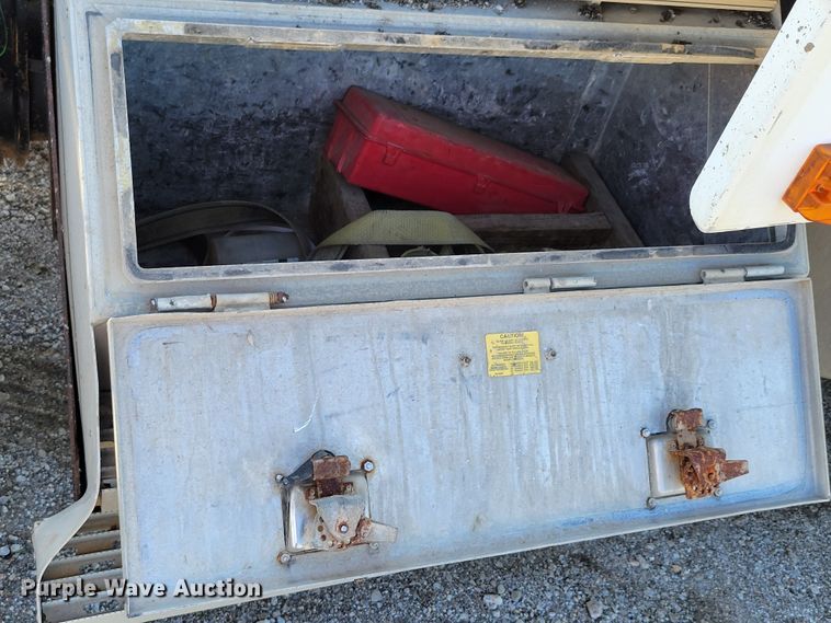 image for item DM7983 1997 Freightliner FLC120  semi truck