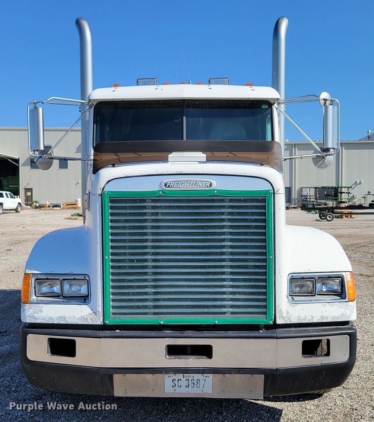 image for item DM7983 1997 Freightliner FLC120  semi truck