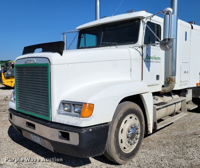 image for item DM7983 1997 Freightliner FLC120  semi truck