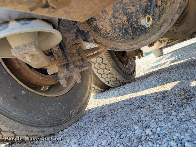 image for item DM7983 1997 Freightliner FLC120  semi truck