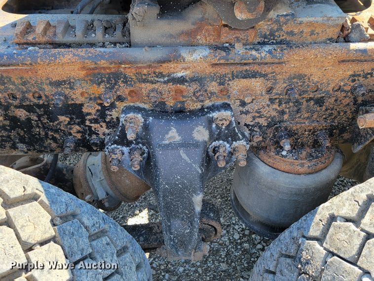 image for item DM7983 1997 Freightliner FLC120  semi truck