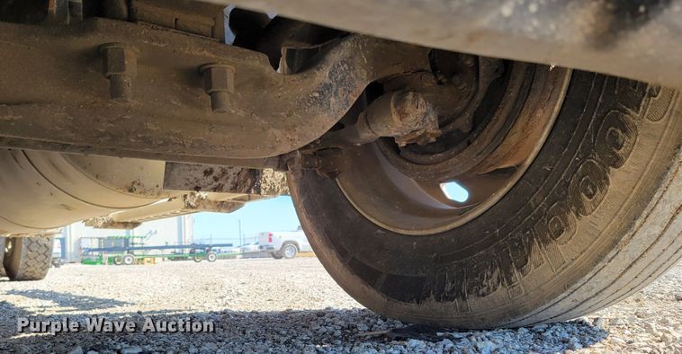 image for item DM7983 1997 Freightliner FLC120  semi truck