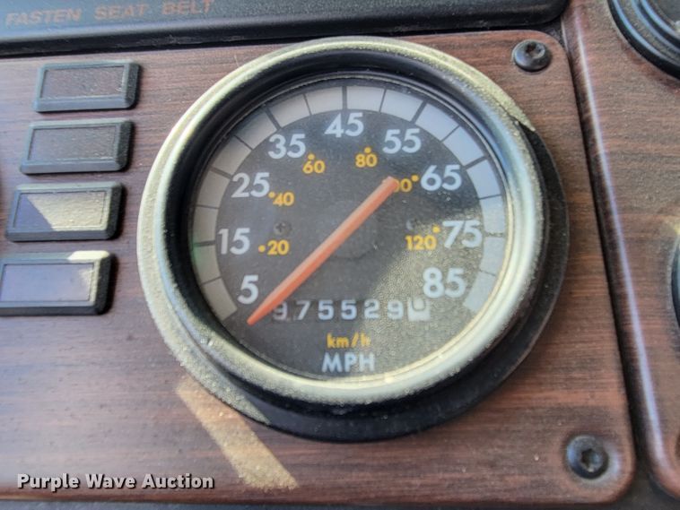 image for item DM7983 1997 Freightliner FLC120  semi truck