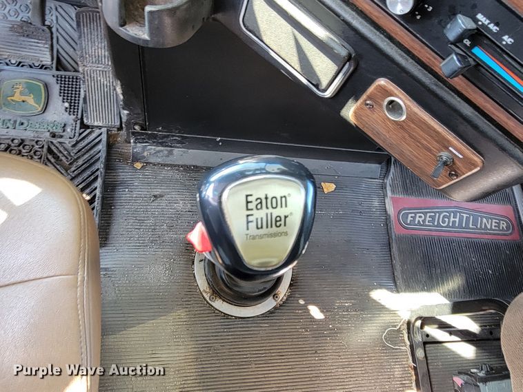 image for item DM7983 1997 Freightliner FLC120  semi truck