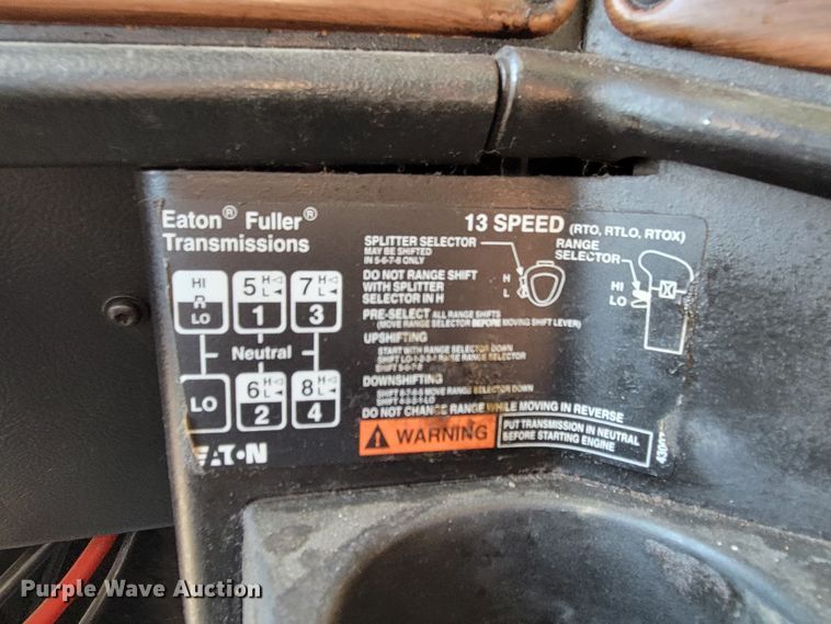 image for item DM7983 1997 Freightliner FLC120  semi truck