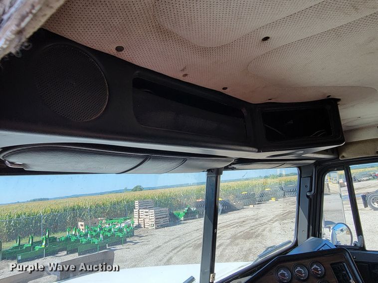 image for item DM7983 1997 Freightliner FLC120  semi truck