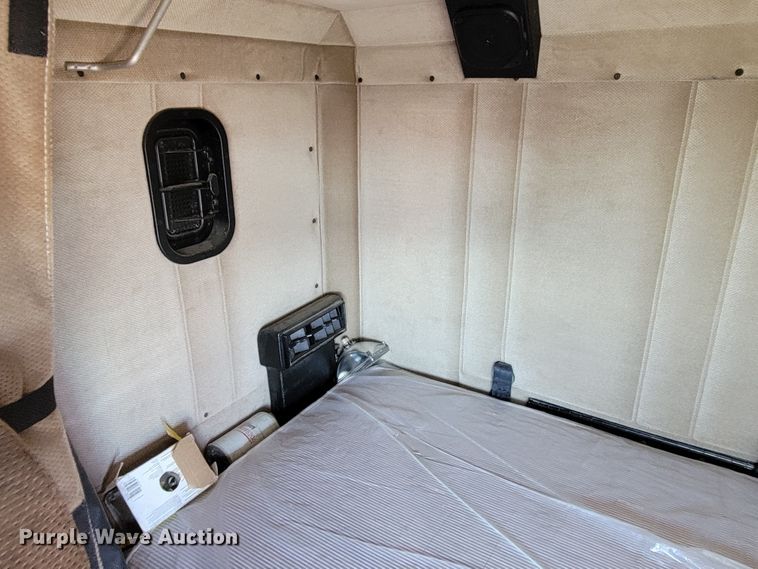 image for item DM7983 1997 Freightliner FLC120  semi truck