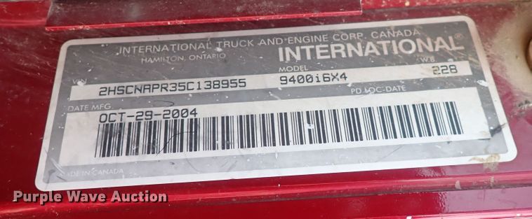 image for item DN0481 2005 International 9400i  semi truck