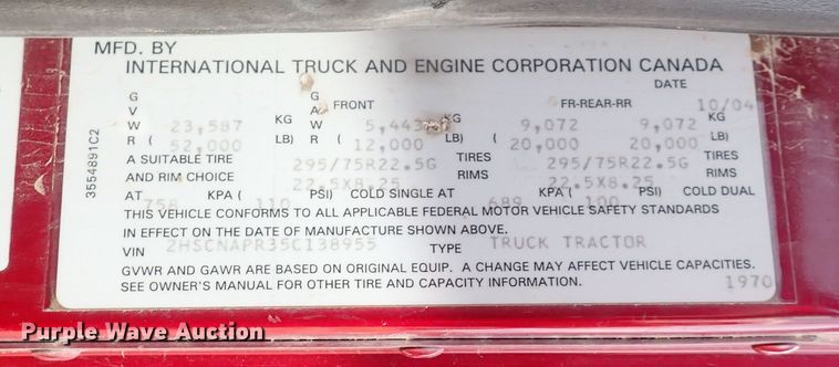 image for item DN0481 2005 International 9400i  semi truck