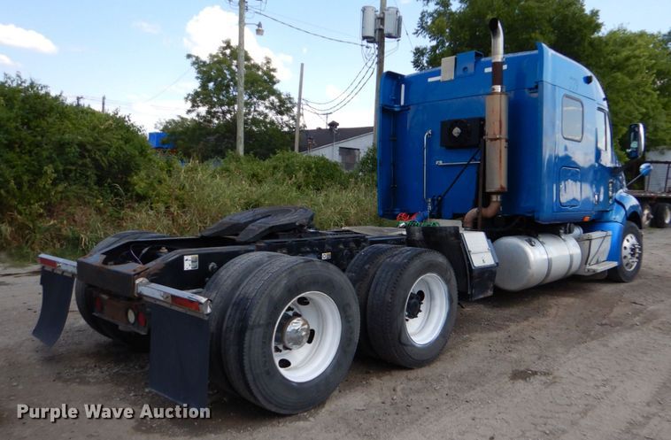 image for item DO1540 2008 Peterbilt 387  semi truck