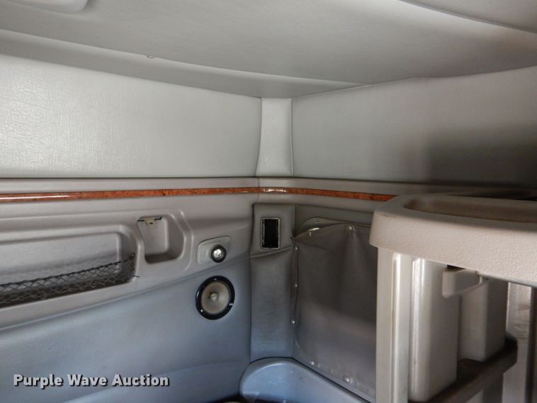 image for item DO1540 2008 Peterbilt 387  semi truck