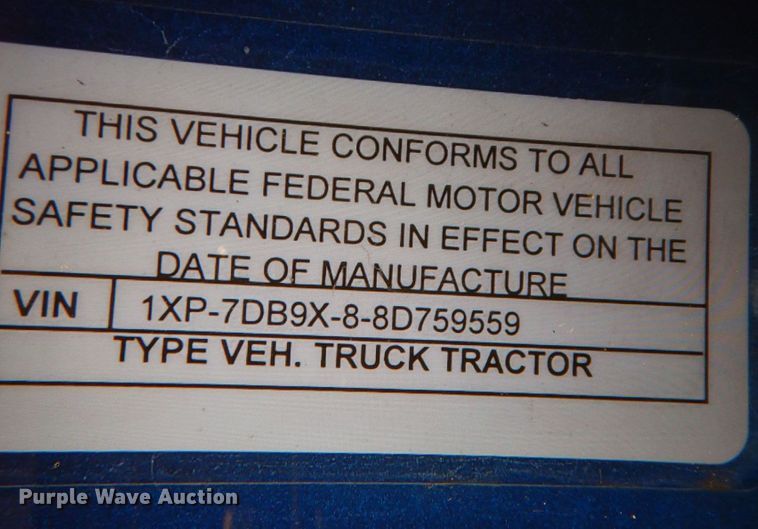 image for item DO1540 2008 Peterbilt 387  semi truck