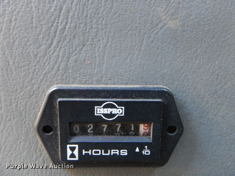 image for item DO1571 2004 Ford F750 Super Duty  digger derrick truck