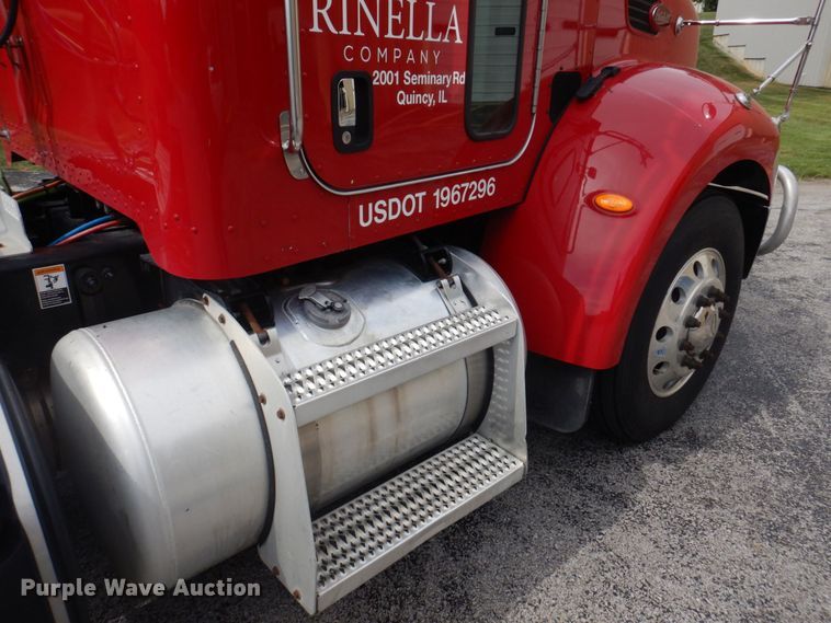 image for item DP0315 2013 Peterbilt 337  semi truck