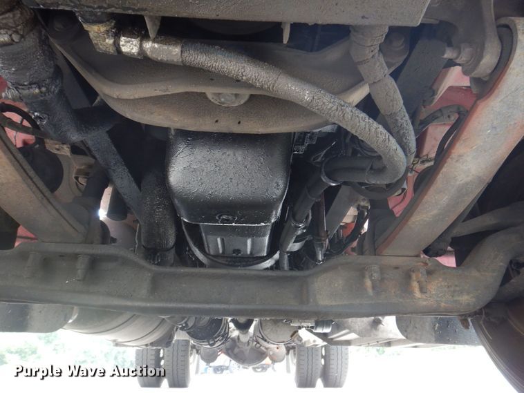 image for item DP0315 2013 Peterbilt 337  semi truck