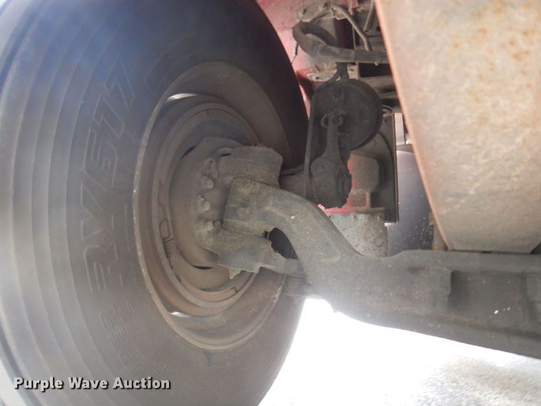 image for item DP0315 2013 Peterbilt 337  semi truck