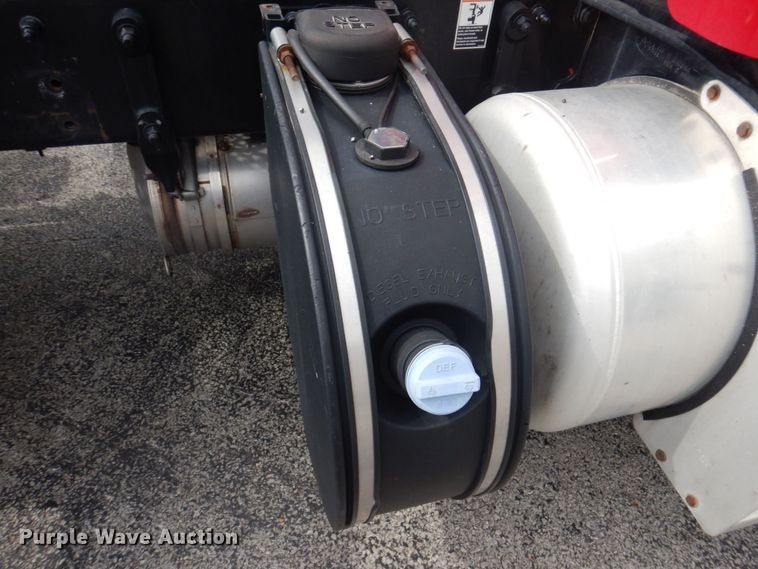 image for item DP0315 2013 Peterbilt 337  semi truck