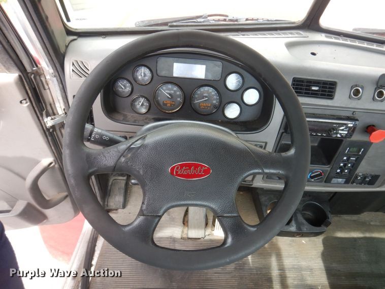 image for item DP0315 2013 Peterbilt 337  semi truck