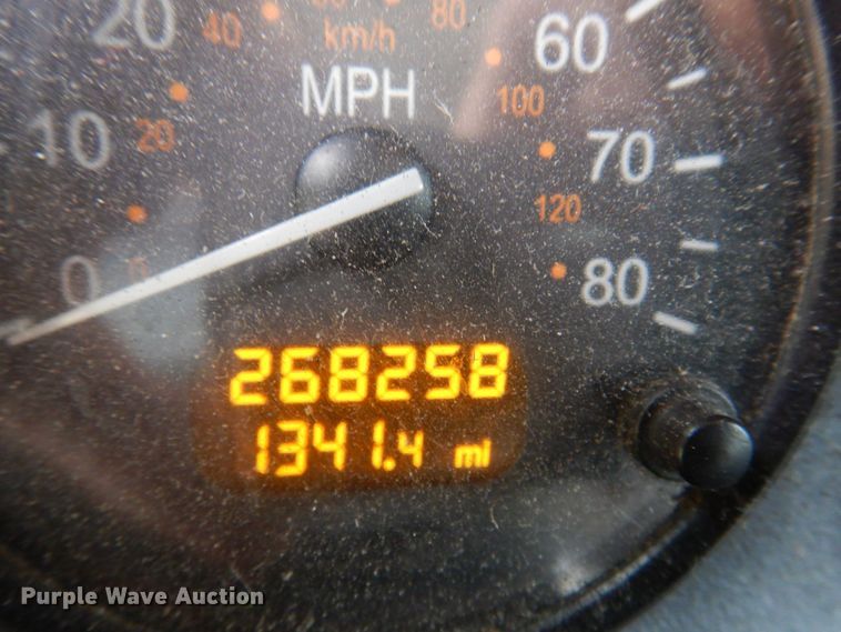 image for item DP0315 2013 Peterbilt 337  semi truck