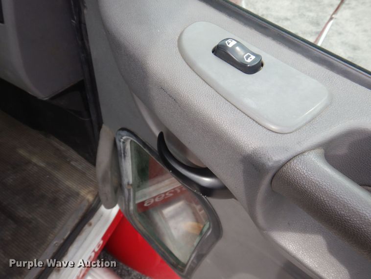 image for item DP0315 2013 Peterbilt 337  semi truck