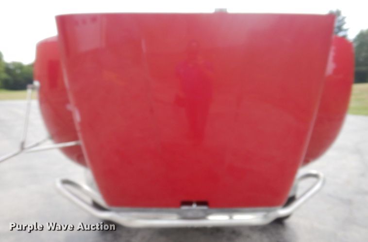 image for item DP0315 2013 Peterbilt 337  semi truck