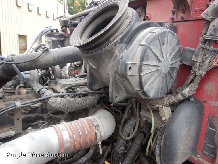 image for item DP0315 2013 Peterbilt 337  semi truck