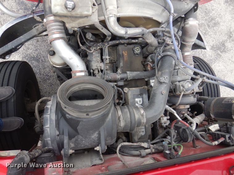 image for item DP0315 2013 Peterbilt 337  semi truck