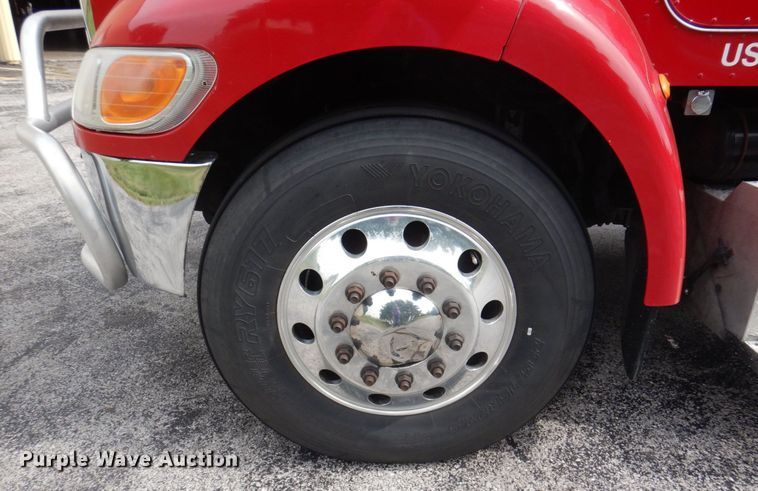 image for item DP0315 2013 Peterbilt 337  semi truck