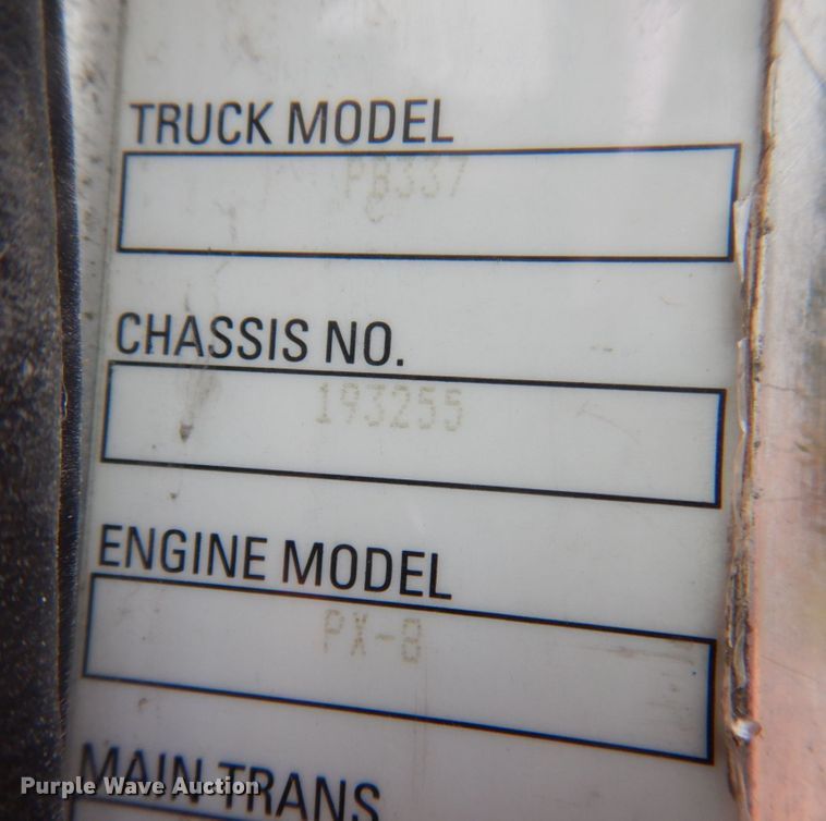 image for item DP0315 2013 Peterbilt 337  semi truck