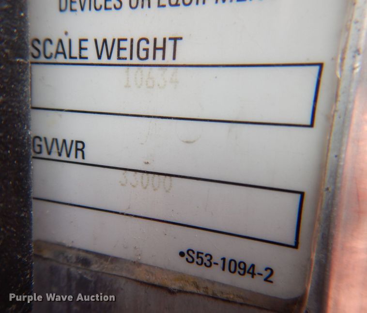 image for item DP0315 2013 Peterbilt 337  semi truck