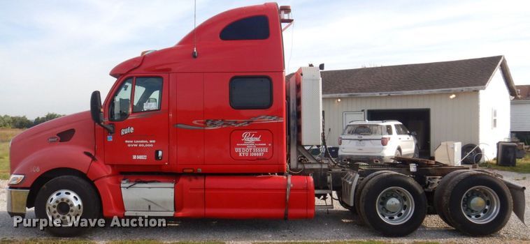 image for item DP0316 2005 Peterbilt 387  semi truck