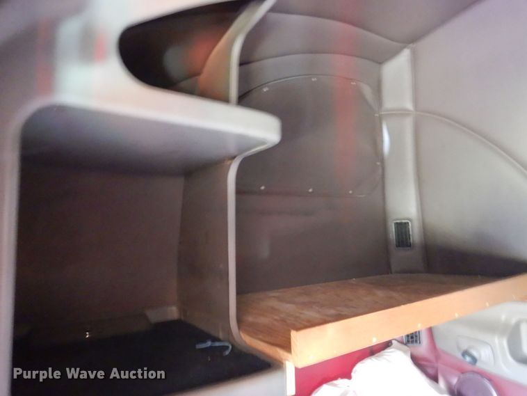 image for item DP0316 2005 Peterbilt 387  semi truck