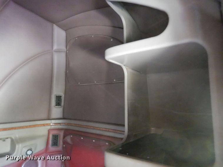 image for item DP0316 2005 Peterbilt 387  semi truck