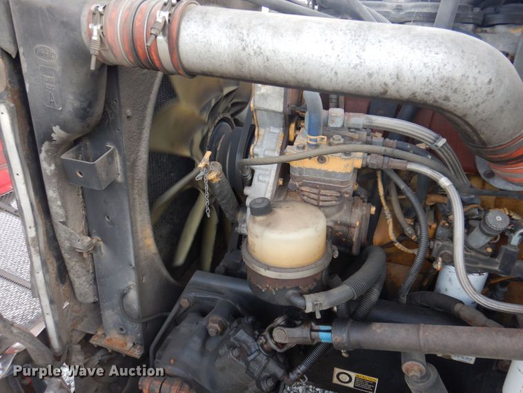 image for item DP0316 2005 Peterbilt 387  semi truck