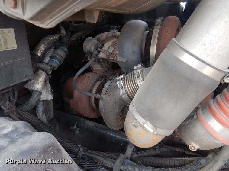 image for item DP0316 2005 Peterbilt 387  semi truck